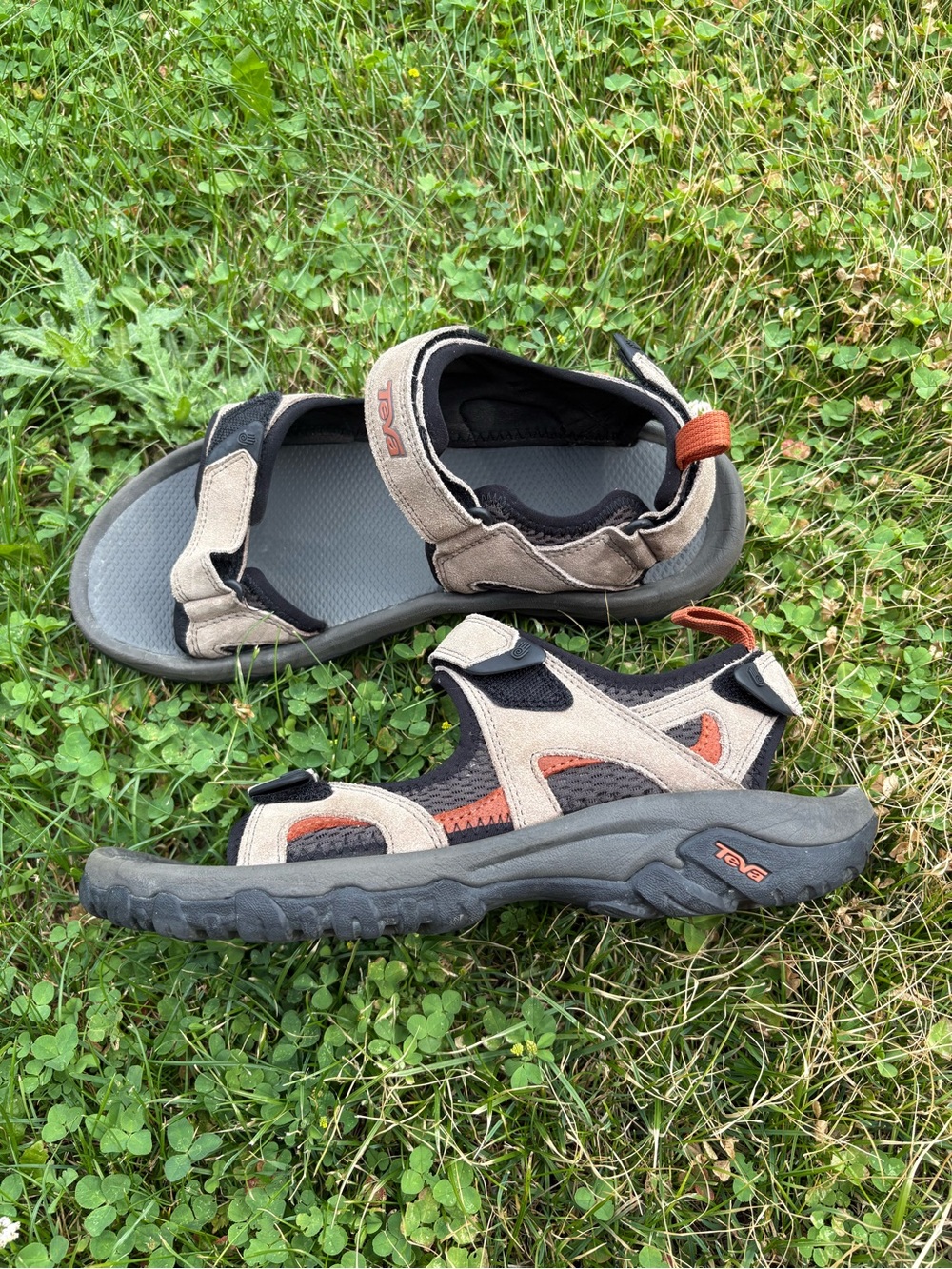 Teva Men’s Sandals Size 9 Outdoor Water Hiking Shoes